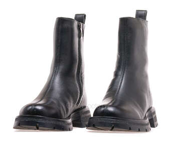 24 PFM W2-1680-52-M/BLACK LEATHER