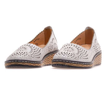 24 PFM M2-2091-1-2 WHITE LEATHER