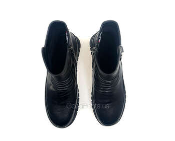 24PFM YG-911-7/BLACK LTHR