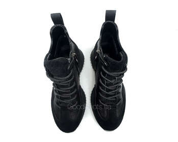 24 PFM E5-1361-65R/BLACK LTHR