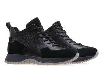 24 PFM E5-1361-65R/BLACK LTHR