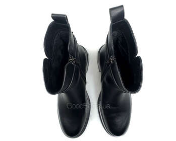 24 PFM D1-5171-01R/BLACK LTHR