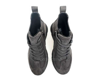 24 PFM E5-18455-47R/GREY LTHR