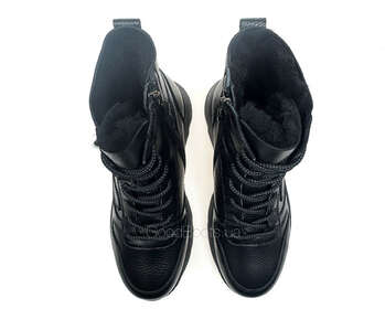 24 PFM E5-18455-61P-M/BLACK LTHR